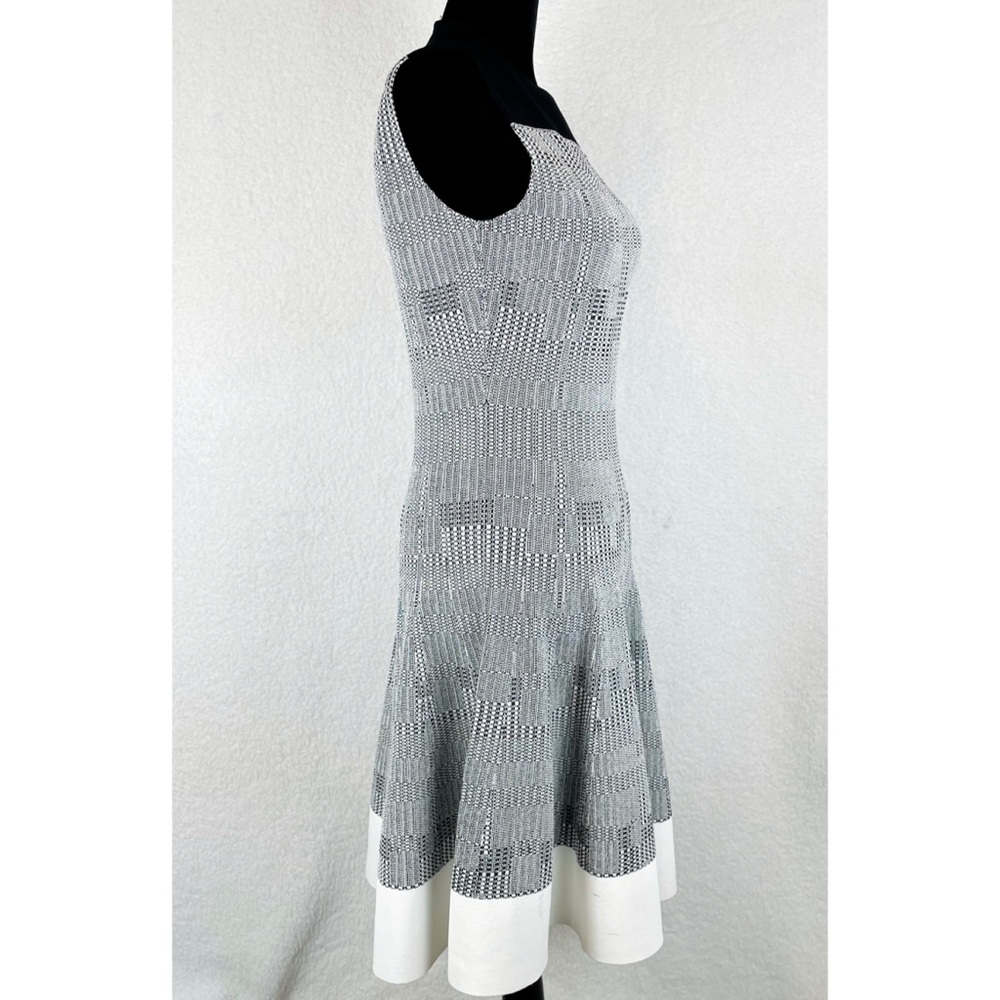 NARCISO RODRIGUEZ • Sleeveless Geometric Tweed Dress, 6 - Picture 5 of 16